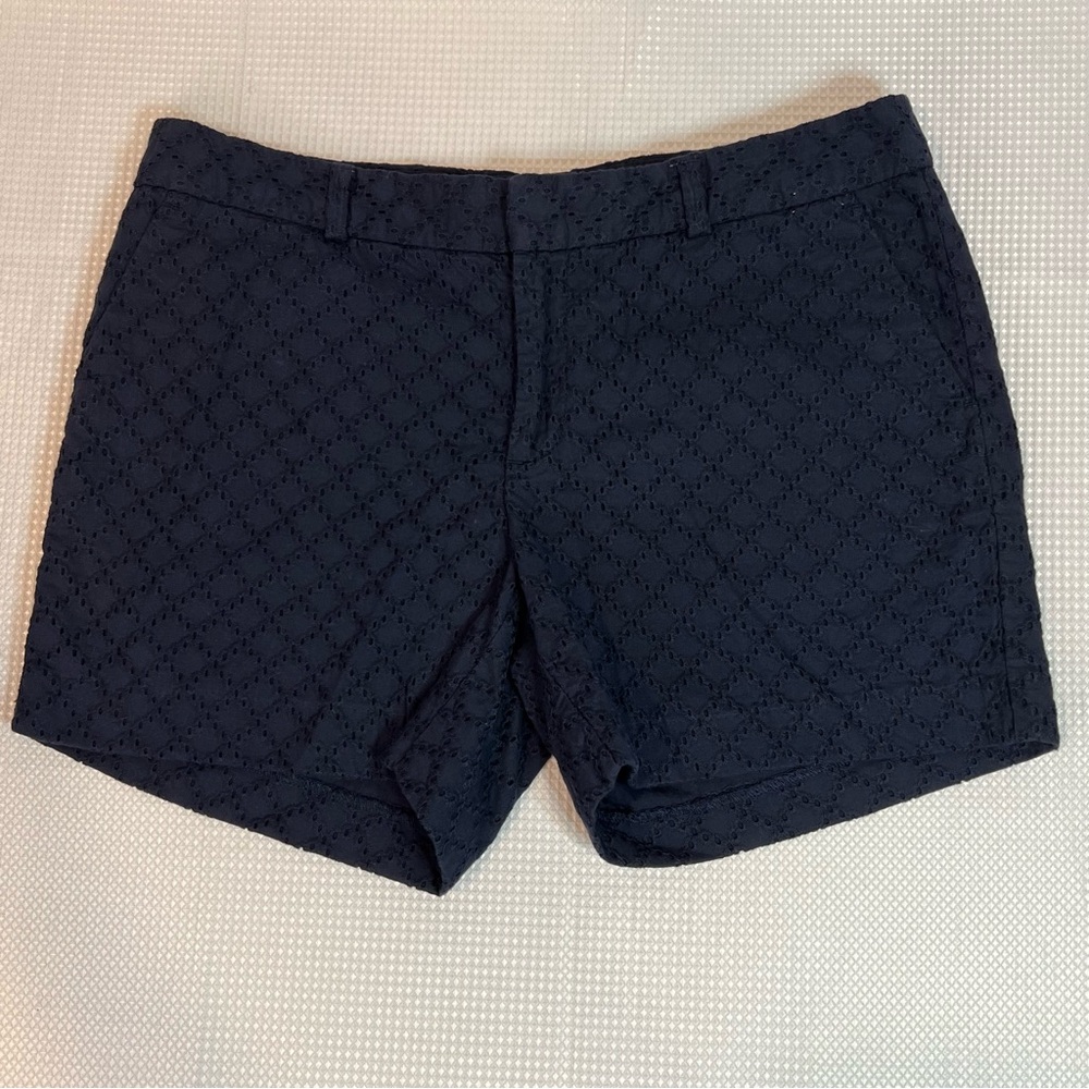 BANANA REPUBLIC | Navy Eyelet Tailored 100% Cotton Mid-Rise Shorts Size 8P